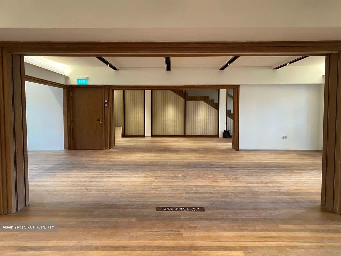 Upper Weld Road (D8), Office #585649451